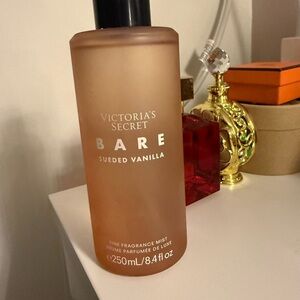 Victoria's Secret Bare Sueded Vanilla Mist - Warm Beige